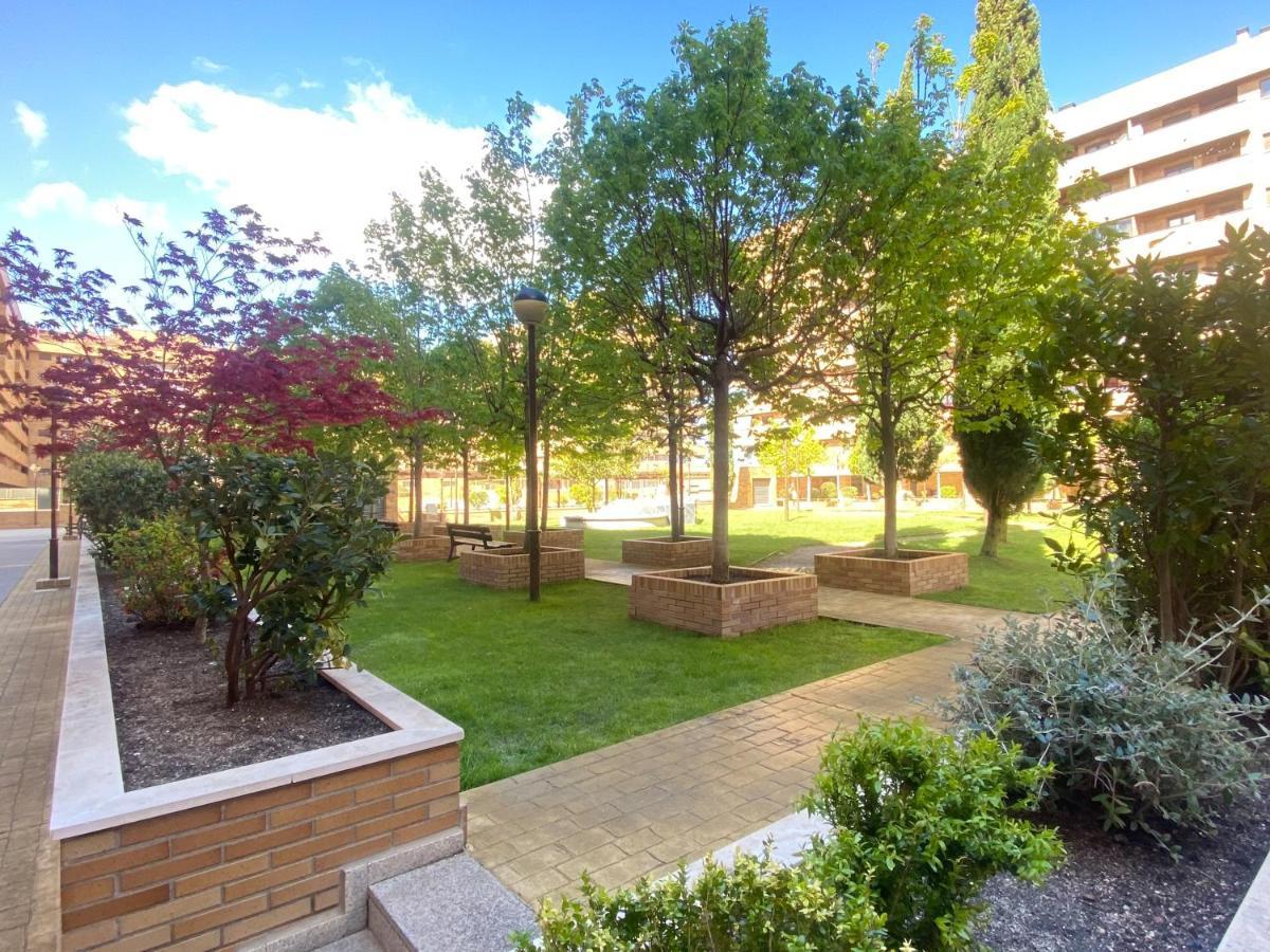 Aires De Toledo-Parque Warner Y Madrid En Familia Apartment Exterior photo