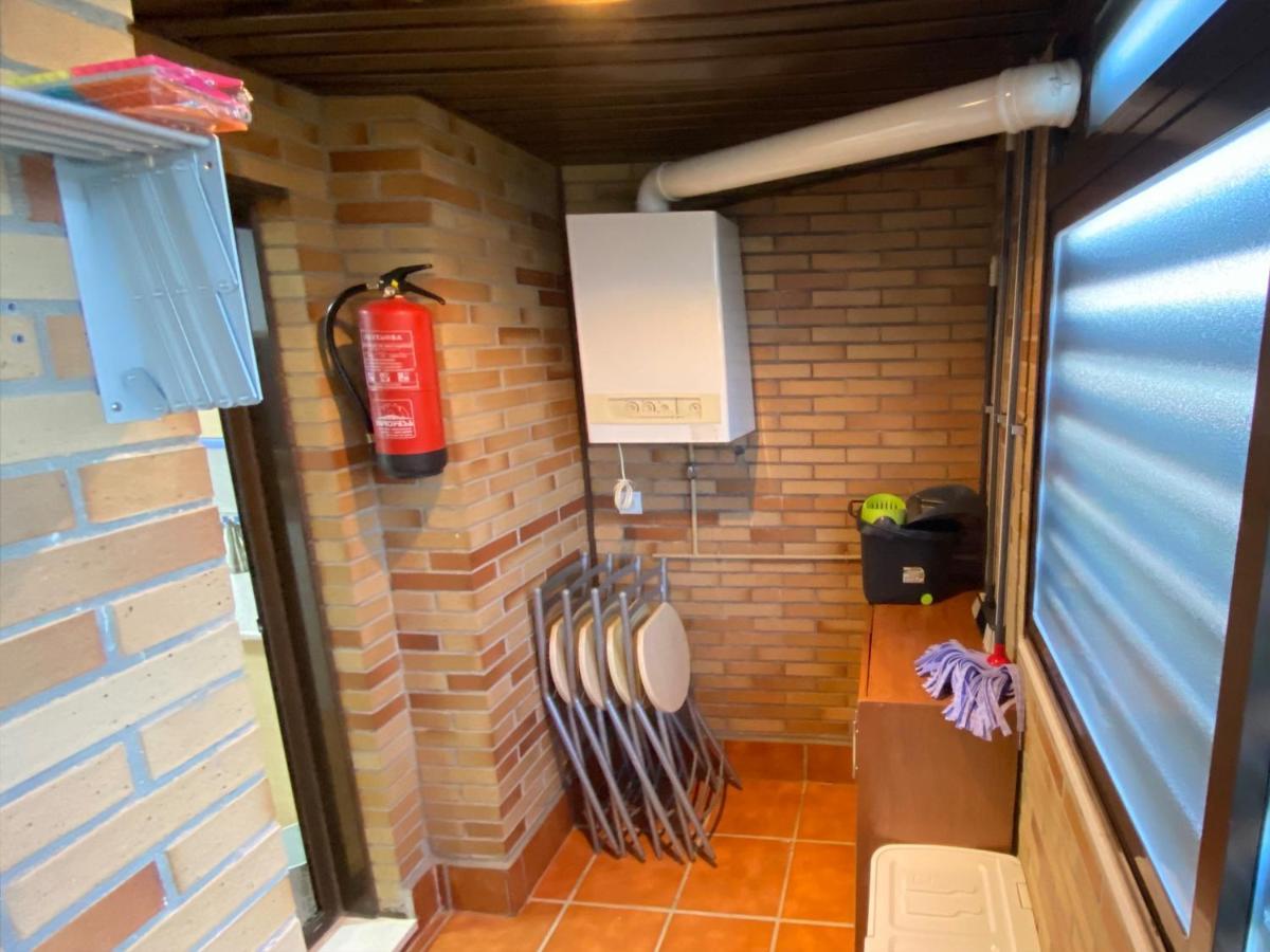 Aires De Toledo-Parque Warner Y Madrid En Familia Apartment Exterior photo
