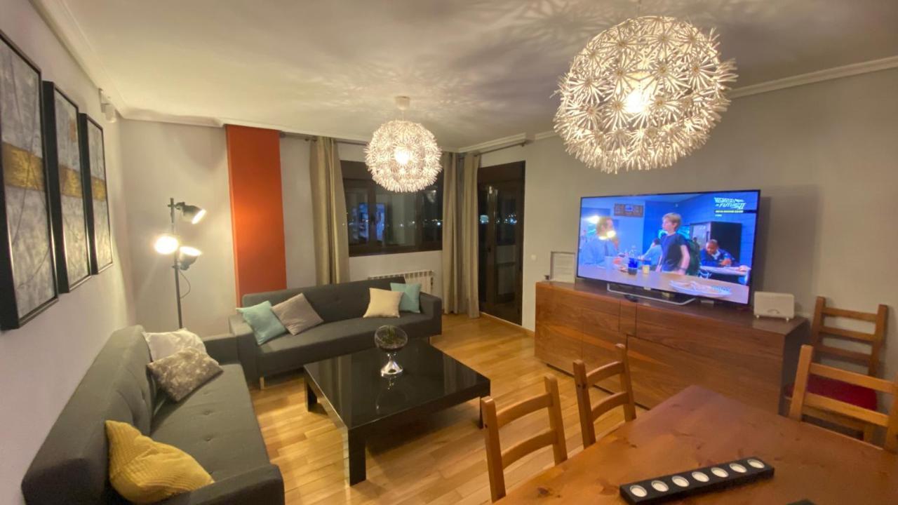 Aires De Toledo-Parque Warner Y Madrid En Familia Apartment Exterior photo