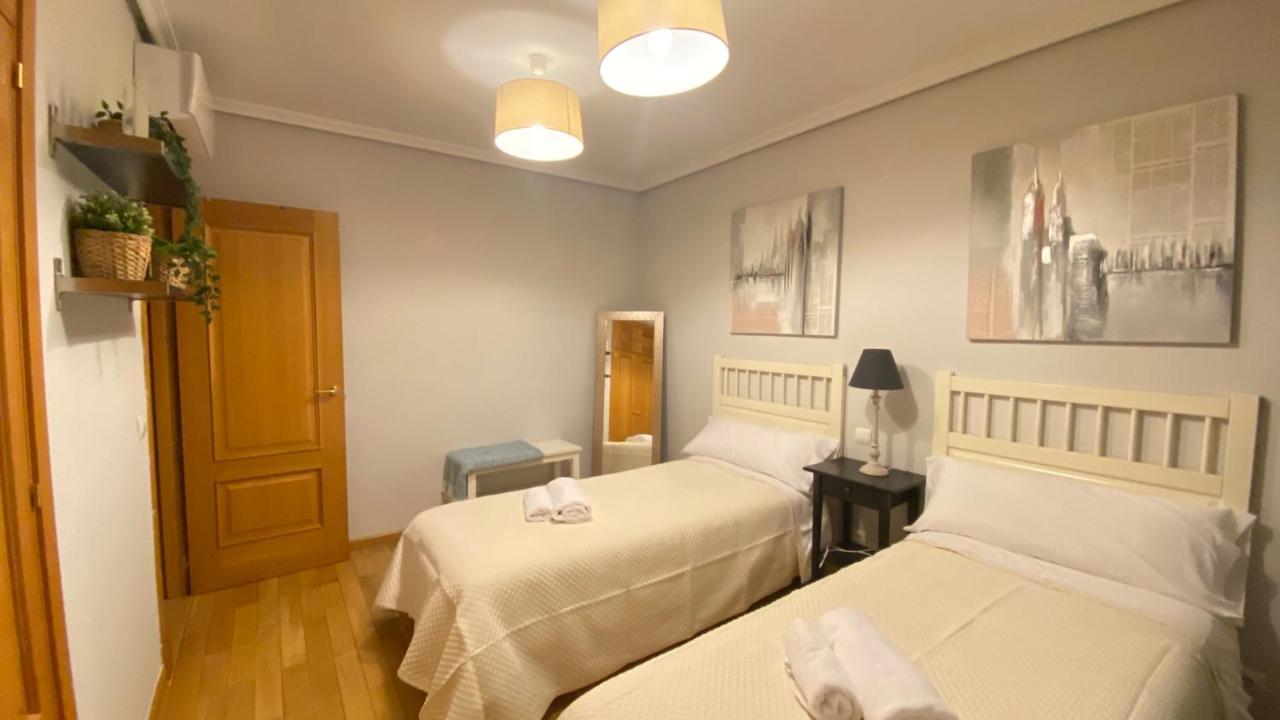 Aires De Toledo-Parque Warner Y Madrid En Familia Apartment Exterior photo